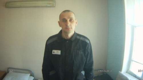 Ο Όλεγκ Σεντσόφ σε απεργία πείνας εδώ και 100 ημέρες