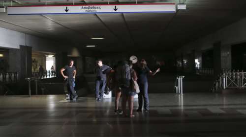 Μπλακ άουτ: Παραμένουν τα προβλήματα - Χάος στους δρόμους της Αθήνας