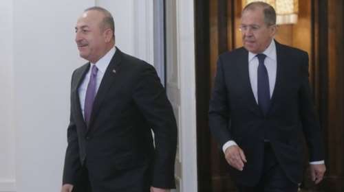 Στη Μόσχα ο ΥΠΕΞ Μ. Τσαβούσογλου για συνομιλίες με τον Σ. Λαβρόφ