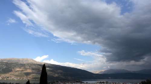 Άστατος με νεφώσεις ο καιρός σε όλη την Ελλάδα
