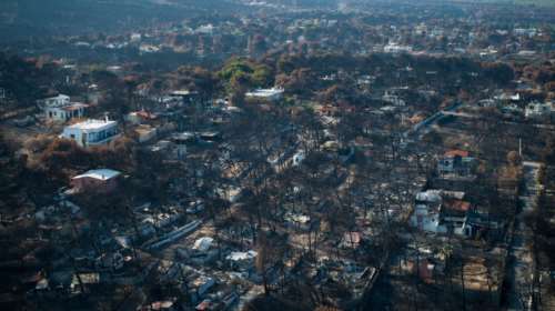 Μάτι: Νέο βίντεο επιβεβαιώνει την καθυστερημένη πυροσβεστική επέμβαση