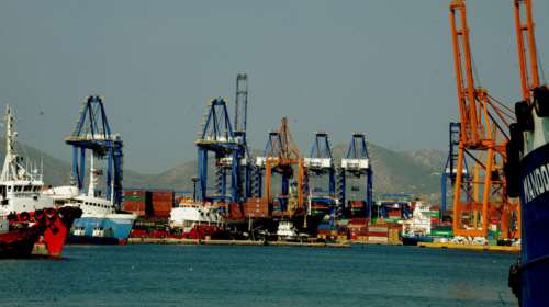 Στα βαρέα και ανθυγιεινά οι εργαζόμενοι στους προβλήτες ΙΙ και ΙΙΙ