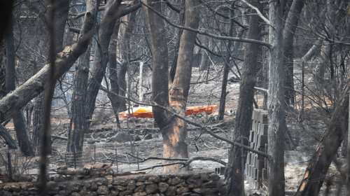 Στους 98 οι νεκροί από τις φονικές πυρκαγιές της Αττικής