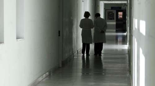 Ελλείψεις αξονικών τομογράφων στα νοσοκομεία καταγγέλλει η ΠΟΕΔΗΝ