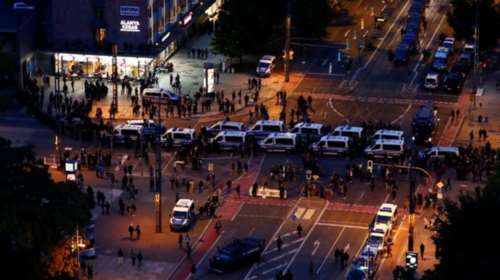 Γερμανία: Επεισόδια ανάμεσα σε ακροδεξιούς και αντιφασίστες-9 τραυματίες