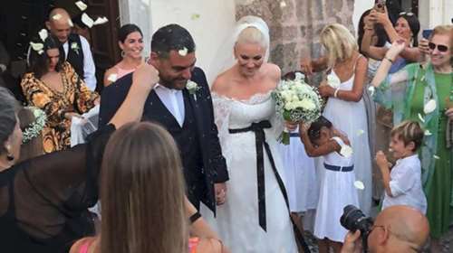 Παντρεύτηκε η Ελισάβετ Μουτάφη τον Μάνο Νιφλή