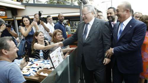 Ο περίπατος Κοτζιά-Τσαβούσογλου στην παραλία της Σμύρνης
