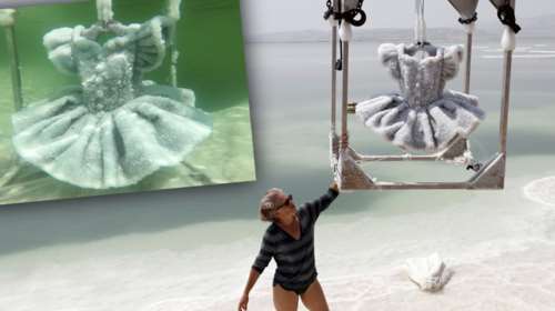 Κατεψυγμένη κρυστάλλινη ομορφιά αναδύεται από τη Νεκρά Θάλασσα