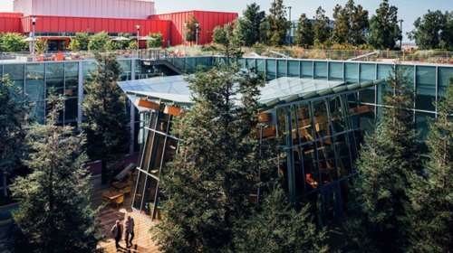 Ο Φρανκ Γκέρι σχεδιάζει τα νέα κτίρια και κήπους της Facebook