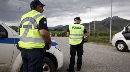 Μπλόκο σε αντιεξουσιαστές που πήγαιναν στη Θεσσαλονίκη με βαριοπούλες