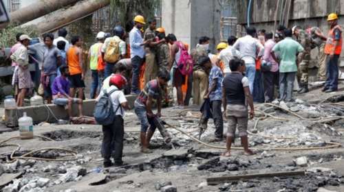 Ινδία: Λεωφορείο έπεσε σε χαράδρα, τουλάχιστον 55 νεκροί