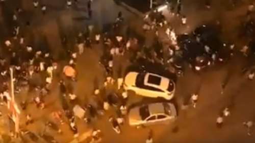 Αυτοκίνητο σκόρπισε το θάνατο στην Κίνα - Εννέα νεκροί (βίντεο)