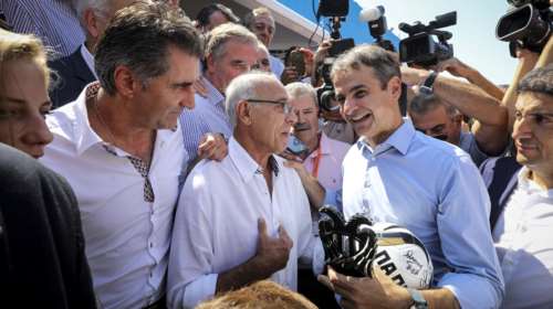 Όταν ο Μητσοτάκης συνάντησε τον Κούδα: Πού &#39;σαι ρε Γιώργο, Πού &#39;σαι πρόεδρε