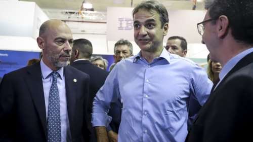 Διπλή στήριξη από Καραμανλή και Σαμαρά σε Μητσοτάκη