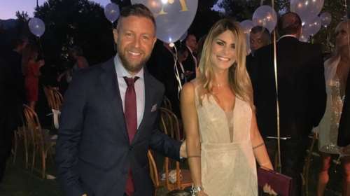 Βαρδής - Σκαφιδά: H κόρη τους έκλεψε την παράσταση στο γάμο Ρέμου -Μπόσνιακ