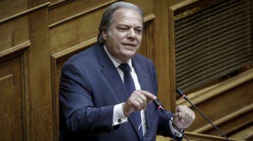 Κατσίκης: Θα ρίξουμε την κυβέρνηση πριν η συμφωνία με τα Σκόπια πάει Βουλή