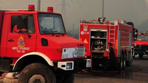 Ζάκυνθος: Σε πλήρη εξέλιξη η μεγάλη πυρκαγιά στο χωριό Κοιλιωμένος