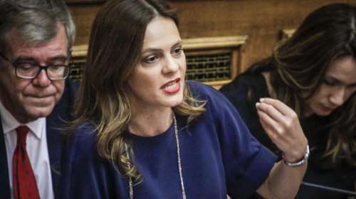 Βουλή: Θύελλα αντιδράσεων από αναφορά Αχτσιόγλου στον πρόεδρο της ΝΔ