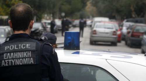 Χειροδίκησαν κατά εφοριακών που έκαναν έλεγχο στο Αίγιο