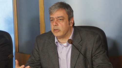 Βερναρδάκης: Δεν είναι μείωση συντάξεων, αλλά της προσωπικής διαφοράς