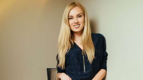 Τα δάκρυα της Τζ.Νόβα: Η εγκατάλειψη, η βία του πατέρα στη μητέρα