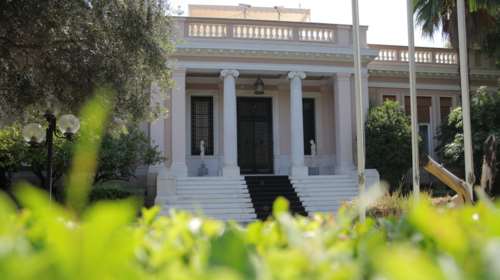 Κυβερνητικές πηγές: Το χάος στη ΝΔ για τον ΕΝΦΙΑ έχει καταντήσει τραγέλαφος