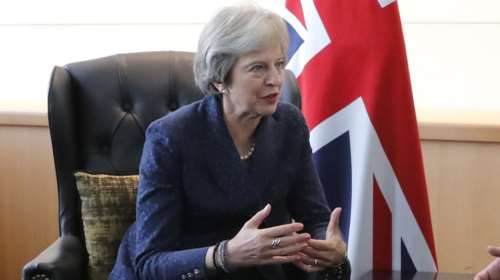 Μέι: Η διεξαγωγή εκλογών δεν είναι προς το συμφέρον της χώρας