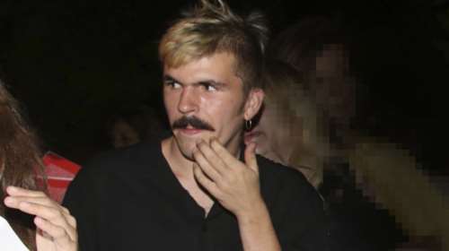 Ίδιος με τη μαμά του ο 22χρονος γιος της αγαπημένης ηθοποιού- Έχει &amp; παιδί