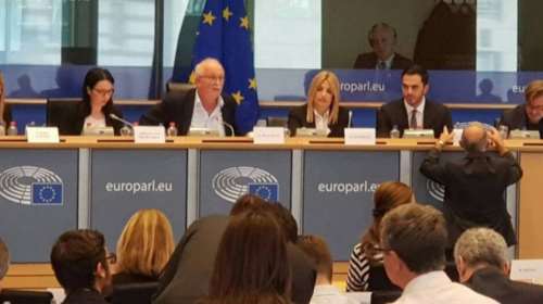 Γεννηματά: Ισχυρό προοδευτικό μέτωπο αλλαγής στην Ευρώπη