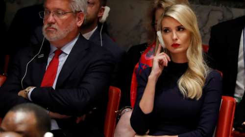 Ιβάνκα Τραμπ: Η απλή αλλά ιδιαίτερα κομψή εμφάνιση με φόρεμα Ralph Lauren