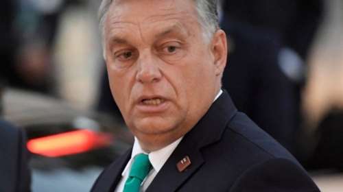 Ο Β. Όρμπαν κατηγορείται ότι ταξίδευε με ιδιωτικό τζετ επιχειρηματία