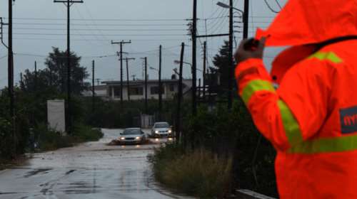 Κυκλώνας Ζορμπάς: Διακοπή κυκλοφορίας στην Αθηνών-Κορίνθου