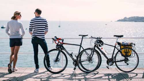 Είναι ωραίο να απολαμβάνεις ξένοιαστα τη βόλτα σου με το ποδήλατο
