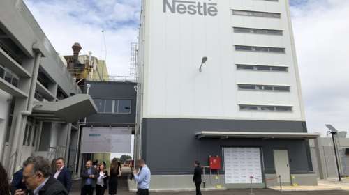 Επένδυση €8.5 εκατ. από τη Nestle Ελλάς στο εργοστάσιο των Οινοφύτων