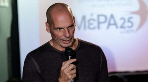 Βαρουφάκης τρολάρει ΣΥΡΙΖΑ για τράπεζες και χρηματιστήριο