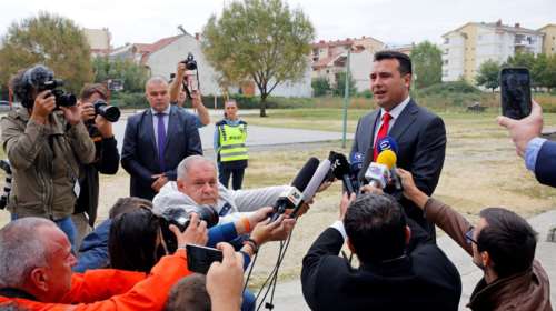 ΠΓΔΜ: Στους βουλευτές της αντιπολίτευσης ελπίζει ο Ζάεφ