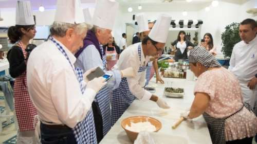 Τα ελληνικά τρόφιμα και ποτά κερδίζουν τις εντυπώσεις στη Γαλλία