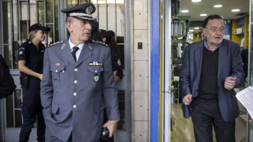 Νέα κλήση σε Λαφαζάνη: απολογία για κινητοποιήσεις στους πλειστηριασμούς