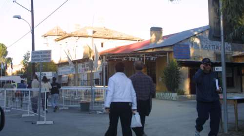 Ένταση στη νεκρή ζώνη μεταξύ Ελληνοκυπρίων &amp; Τούρκων στρατιωτιωτών