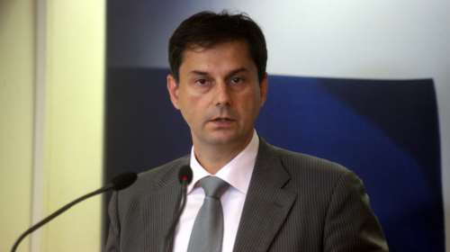 Η απάντηση Θεοχάρη στην επίθεση του Φιλελεύθερου