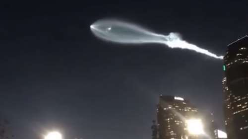 Αλλόκοτο νεφέλωμα αναστατώνει τον ουρανό της Καλιφόρνια