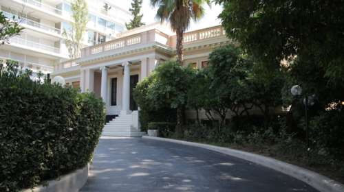 Νέο βίντεο Μαξίμου: Οι εργαζόμενοι δεν είναι ένα κομμάτι κρέας