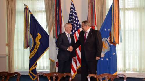 Ιστορίες διπλωματικής τρέλας: Η πΓΔΜ, ο Καμμένος &amp; το Μαξίμου