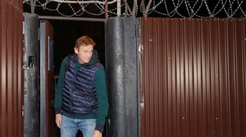 Αποφυλακίστηκε ο Ρώσος αντιφρονών Αλεξέι Ναβάλνι [Εικόνες]