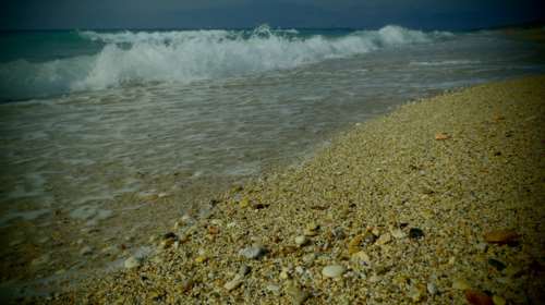 Μέτρα στη δυτική Ελλάδα για την διάβρωση των ακτών