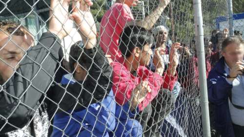 Βίτσας: «Πιο δύσκολη η κατάσταση στη Σάμο, από τη Λέσβο»