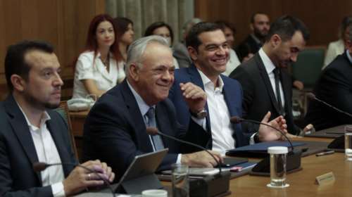 Υπουργικό συμβούλιο την Τρίτη μετά τις αναταράξεις με Καμμένο