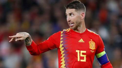 Το πάτημα του Ράμος στον Στέρλινγκ στο Ισπανία-Αγγλία (βίντεο)