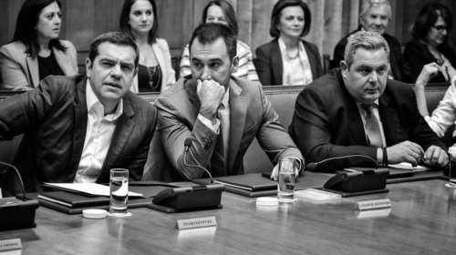 "Είμαστε μια... ωραία ατμόσφαιρα": Φουρτούνες στη συγκυβέρνηση