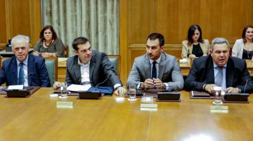 «Πληγωμένη» συγκυβέρνηση: Ανακωχή μέχρι την επόμενη σύγκρουση